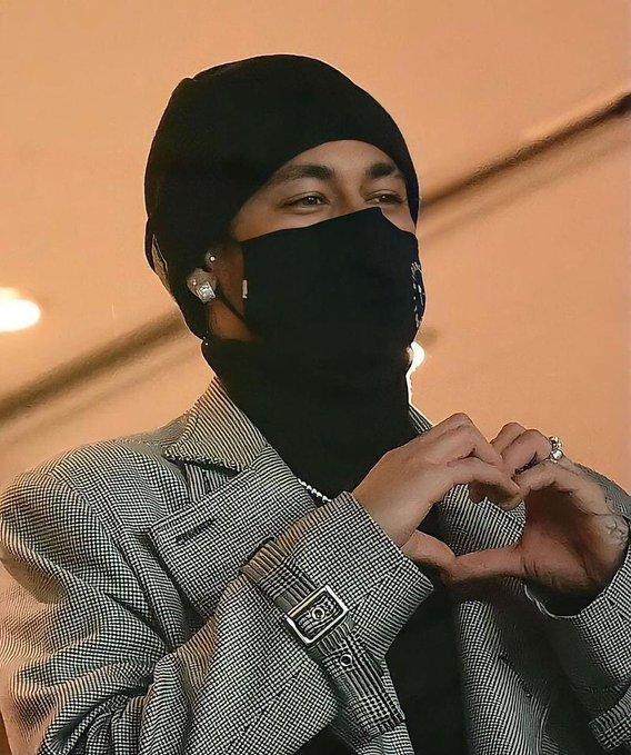 1612443123566063424.jpg 2.jpg